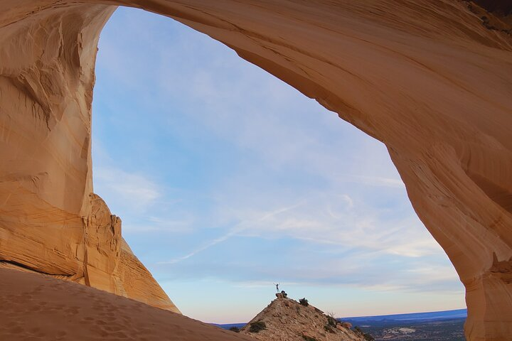  Private Sunset Guided Tour to Great Chamber by Four-Wheel Drive - Photo 1 of 3